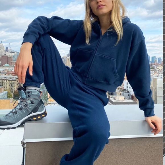 Aritzia Pants - Aritzia | TNA |‎ Cozy AF Fleece Sweatpants Blue Size XS